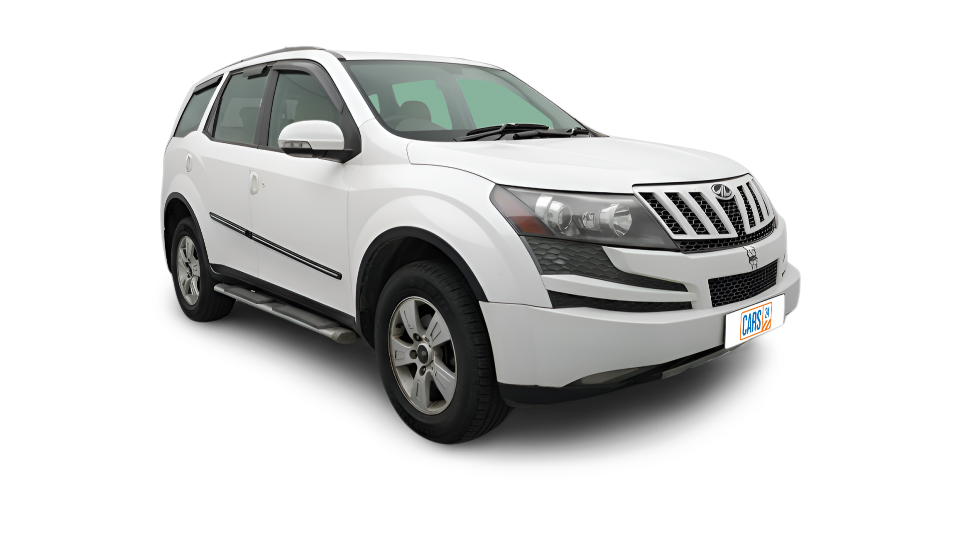 Mahindra XUV500-img
